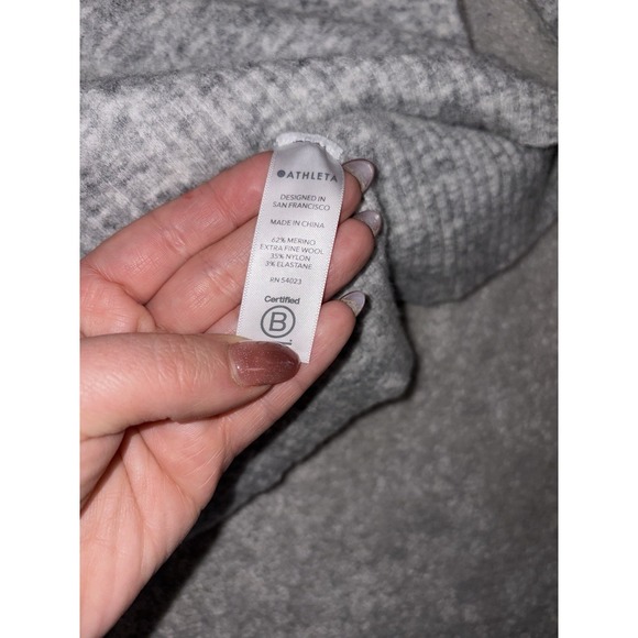 Athleta Sweater Women Small Gray Merino Wool Transit Crewneck Pullover - Picture 3 of 7